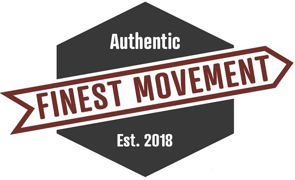 Finest Movement Logo mit dunkelgrauem Sechseck, rotem Schriftband und Schriftzug Authentic, Est. 2018.